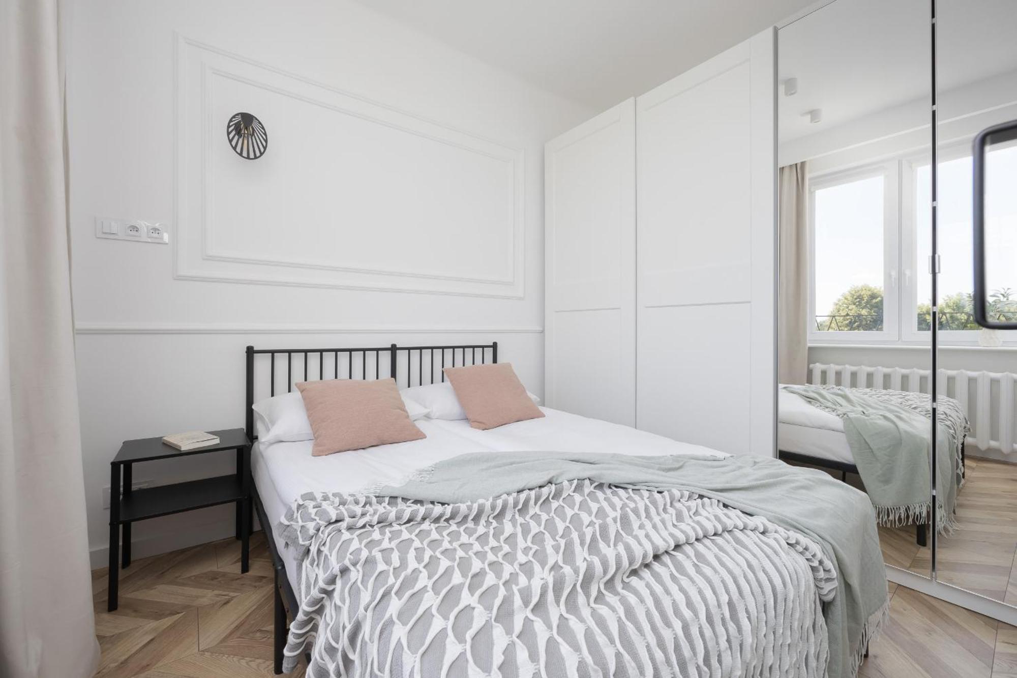 Elegancki Apartament Dla 4 Osob W Warszawie By Noclegi Renters Varşovia Exterior foto